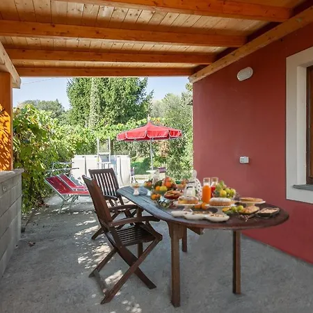 Semesterbostad Casa Iris - Versilia, With Pool Gombitelli