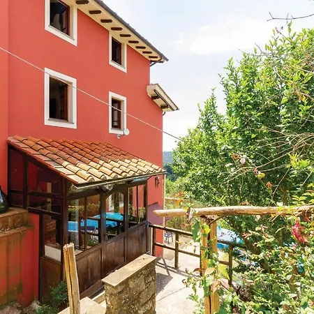 Casa Iris - Versilia, With Pool Semesterbostad