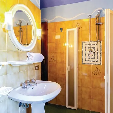 Tatil Evi Casa Iris - Versilia, With Pool *